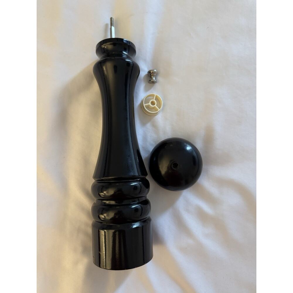Davis & Waddell Salt Grinder Shaker Black Large Oversized Kitchen Classic Home